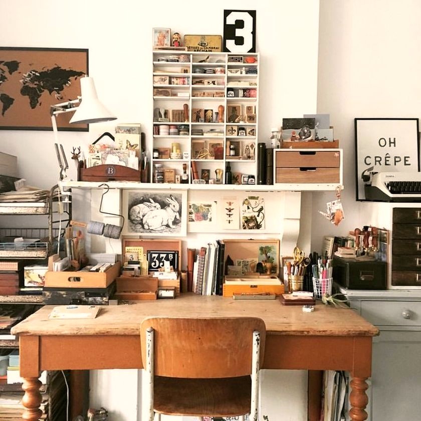 ruang kerja minimalis artsy