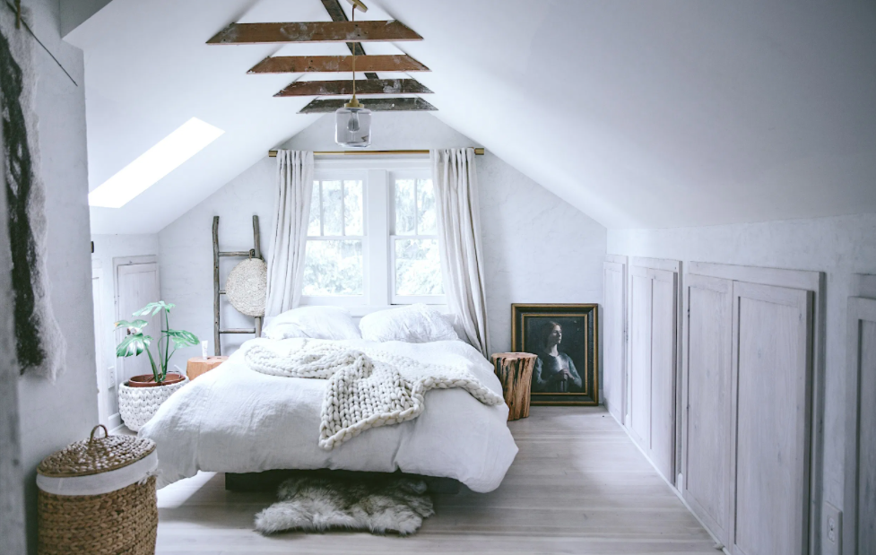 interior kamar tidur loteng 1