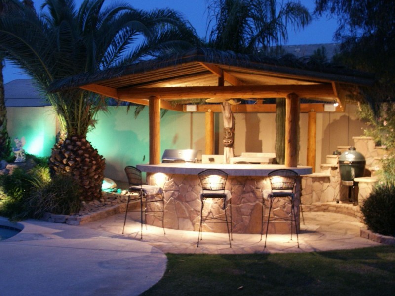 mini bar kolam renang