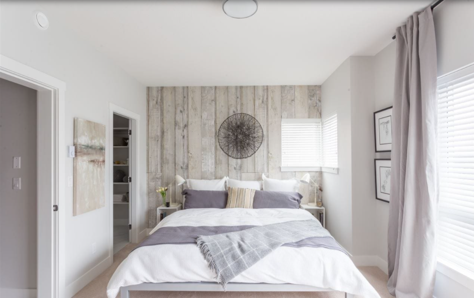 kamar tidur mewah simpel