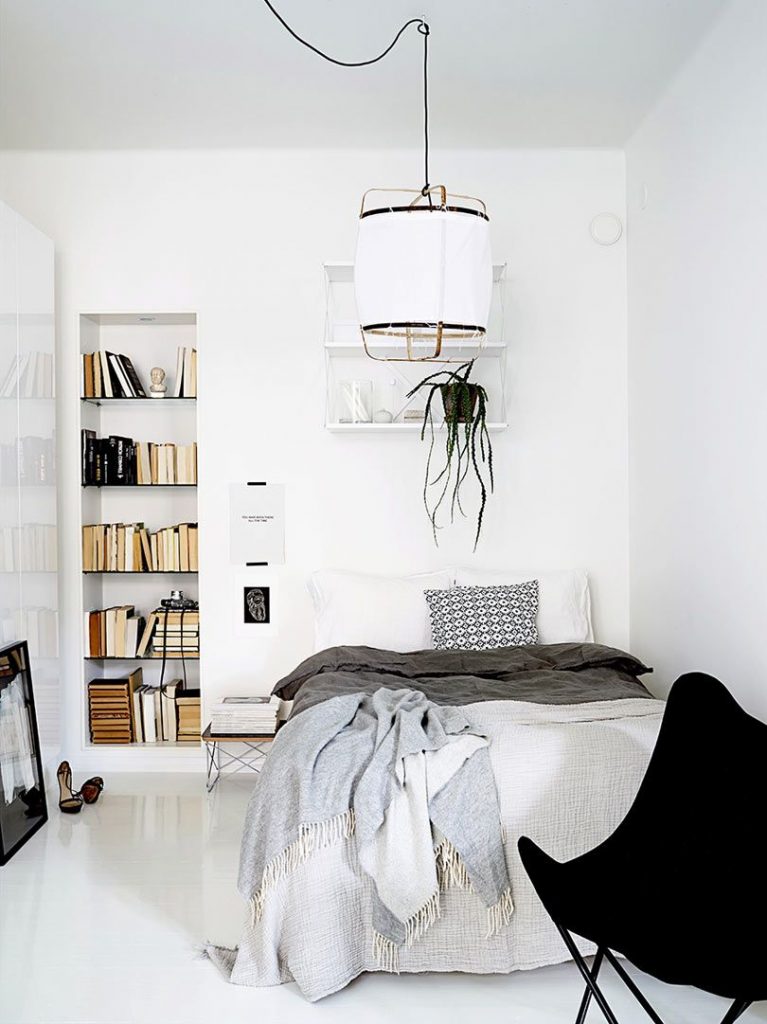 kamar warna monokrom
