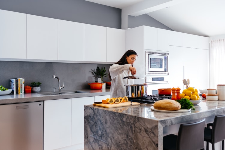 cek harga kitchen set minimalis web resmi
