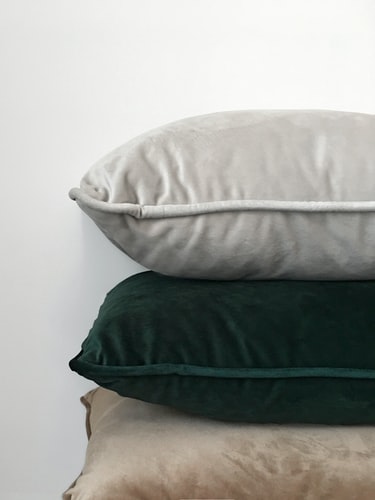 bantal kamar mewah