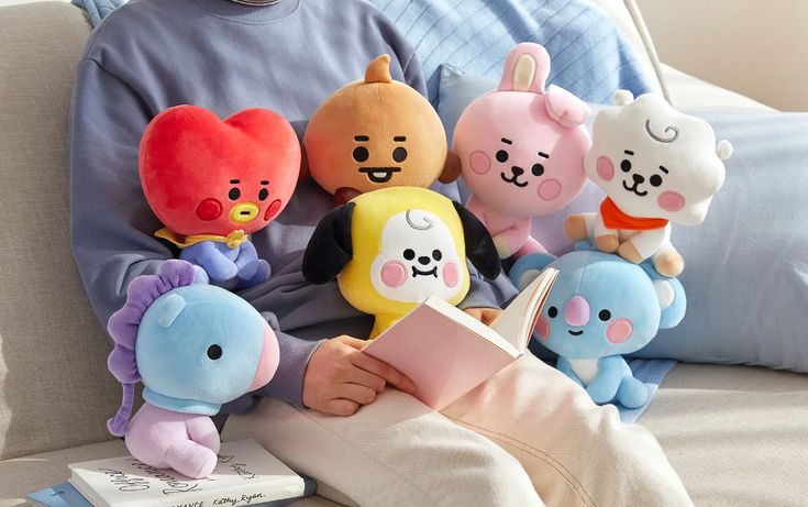 boneka bt21 bts untuk kamar