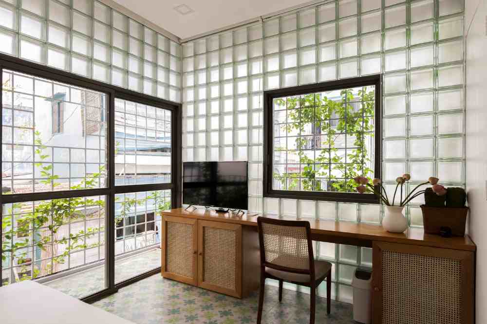 full glass block