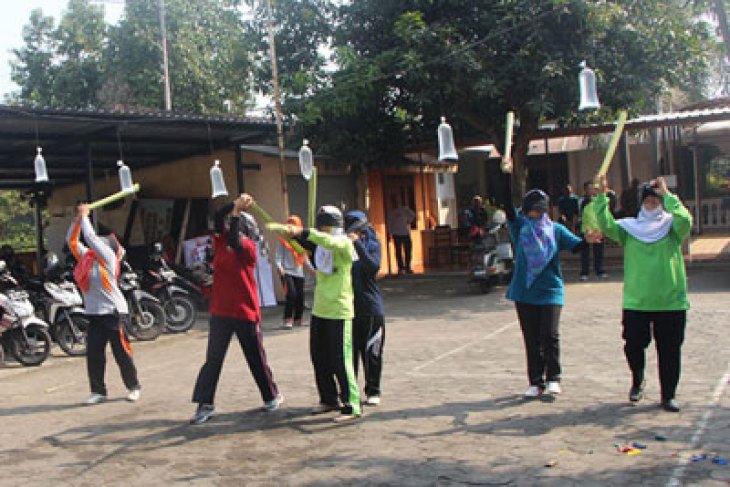 lomba pecah air 17an