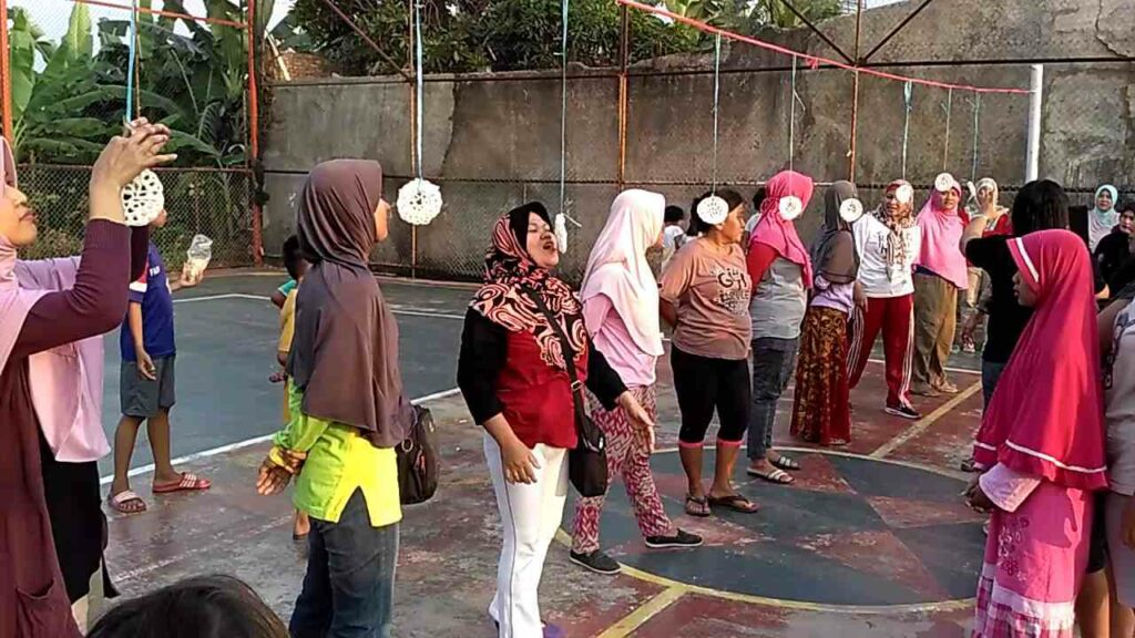 perlombaan agustusan untuk ibu ibu