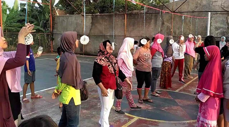 perlombaan agustusan untuk ibu ibu