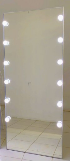 BEAUTY VANITY MIRROR