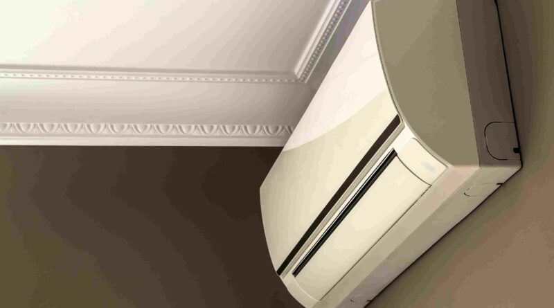 perbedaan ac split dan inverter