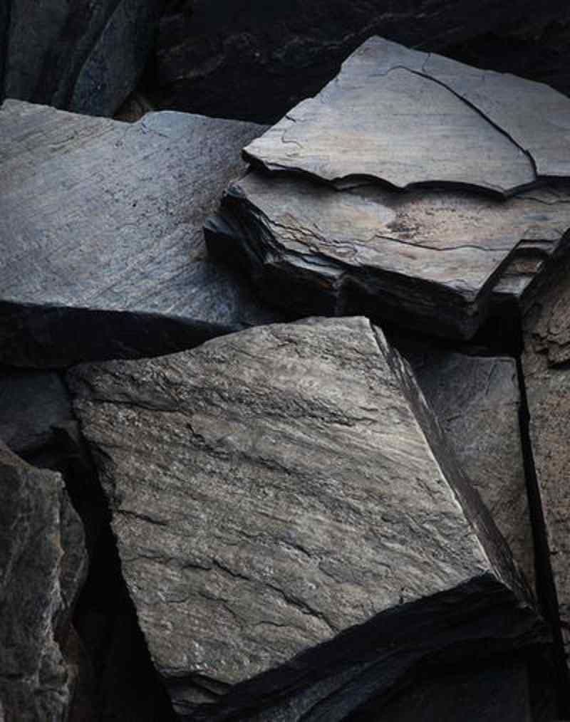 batu sabak tampilkan kesan natural