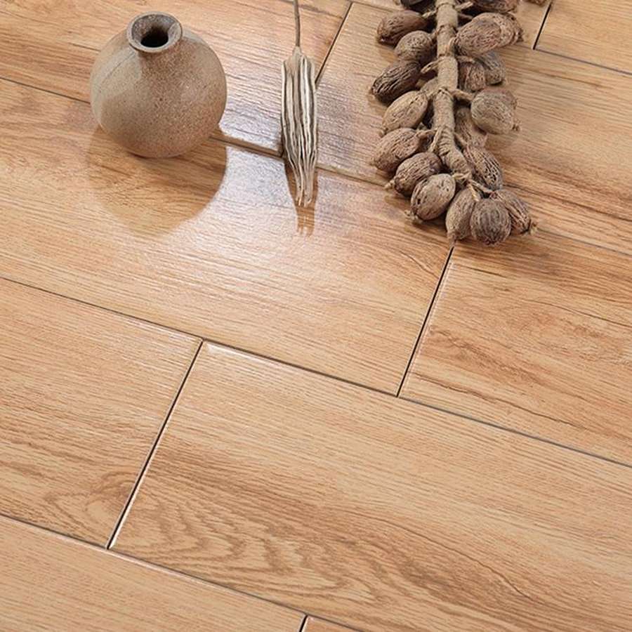 keramik motif kayu tidak licin