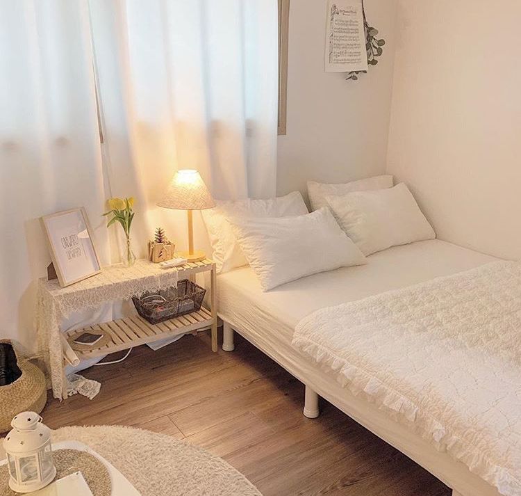 lantai kayu kamar kost 