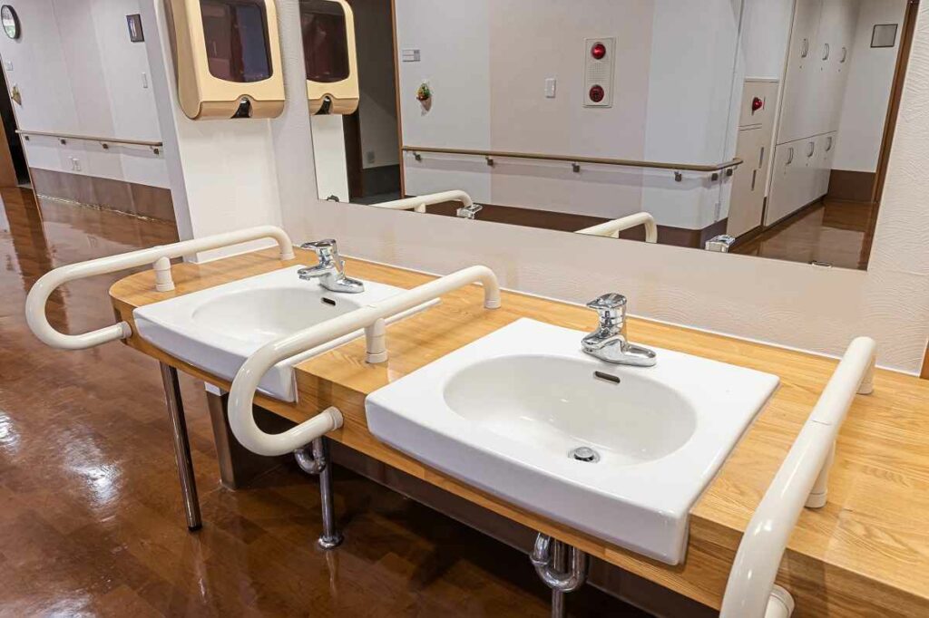 sanitary adalah