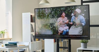 perbandingan tv sharp dan lg